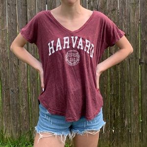 Harvard V-neck tee